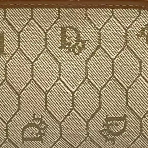 Christian Dior Honeycomb Pattern Clasp PVC Leather Beige Coin Purse - Picture 7 of 9